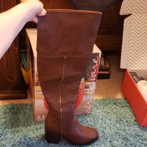 NWOT Brown Over the Knee Boots with Zippers - Picture 6 of 6
